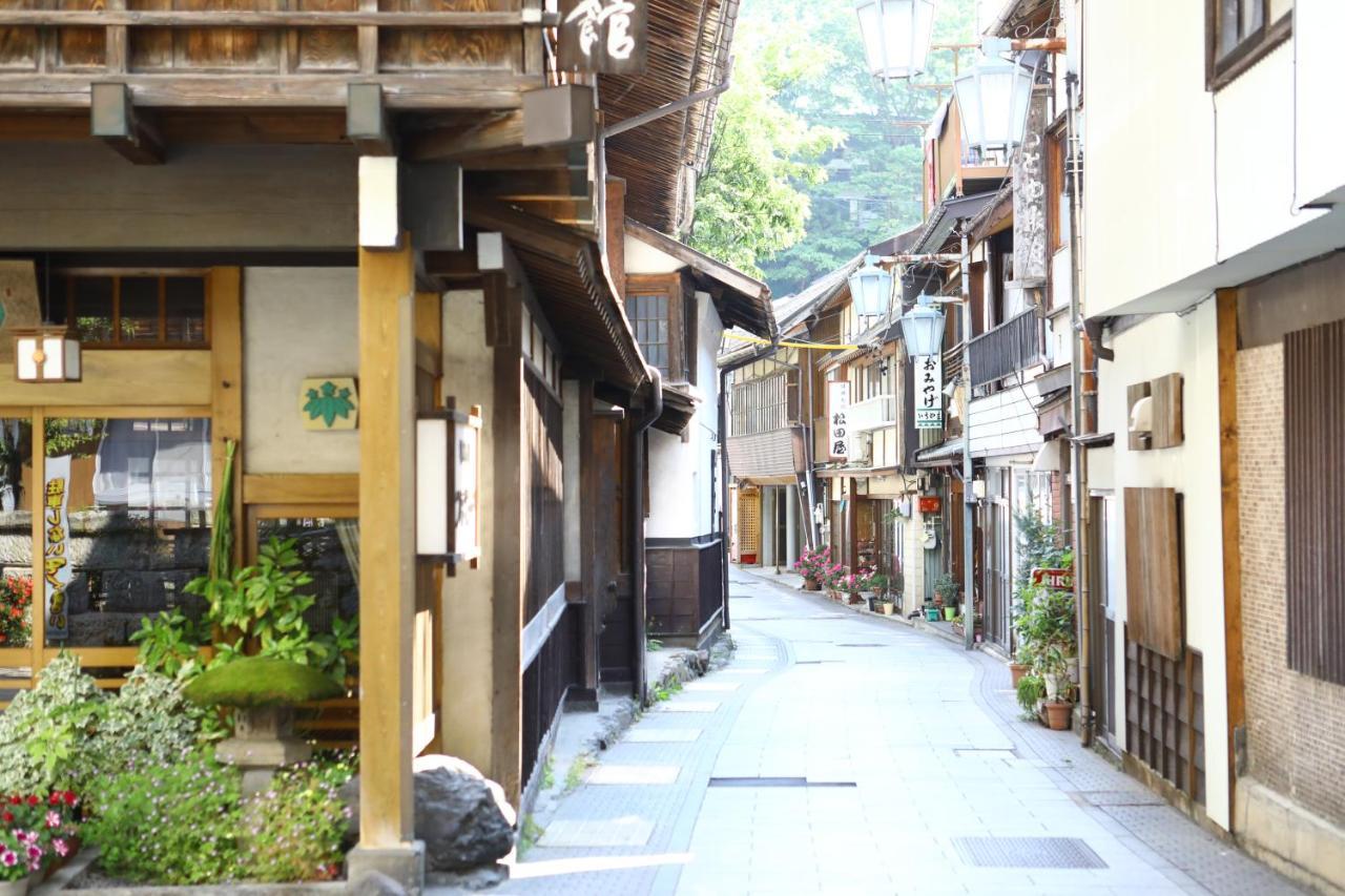 Ikariya Ryokan Яманоуті Екстер'єр фото