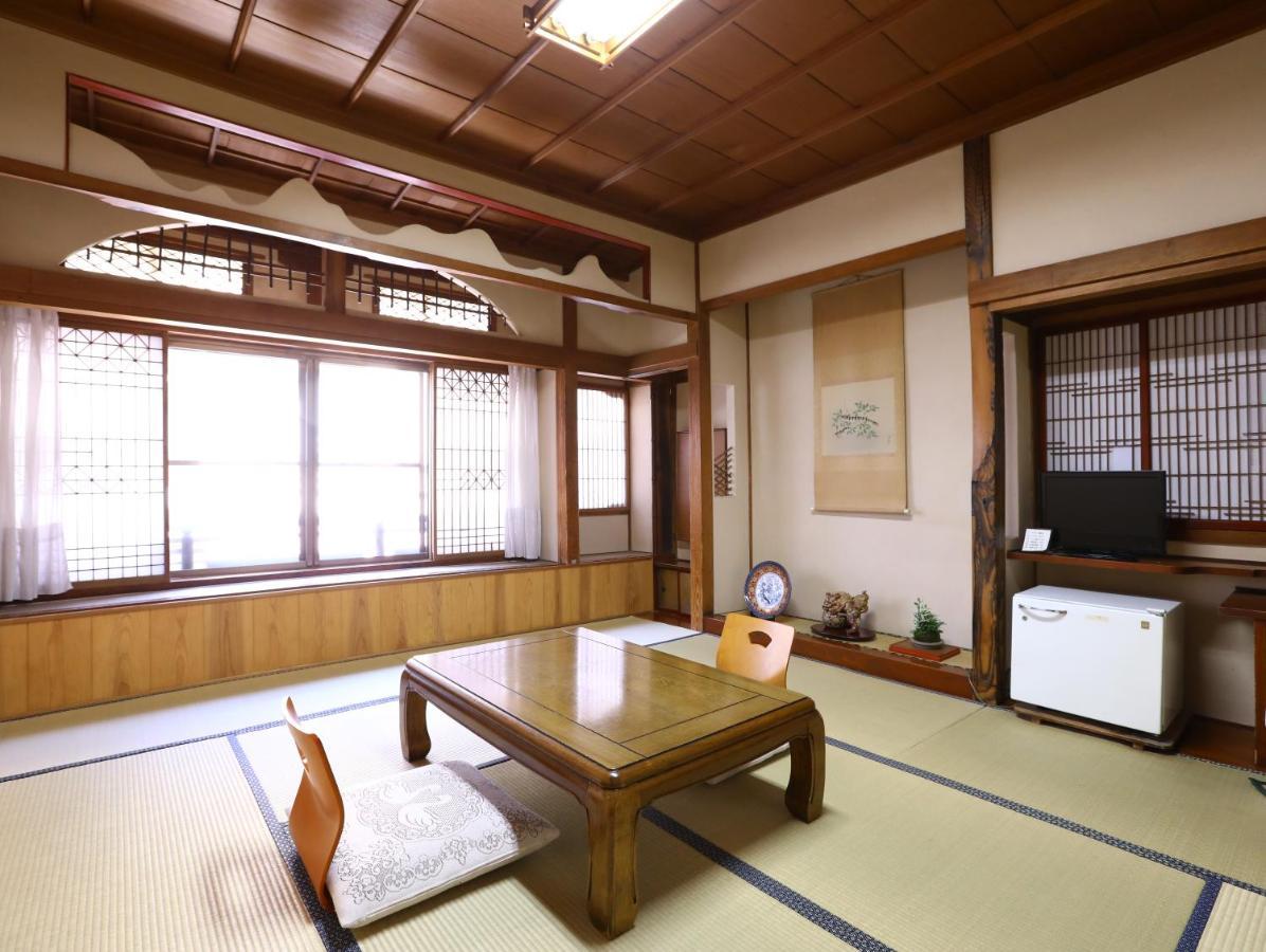 Ikariya Ryokan Яманоуті Екстер'єр фото